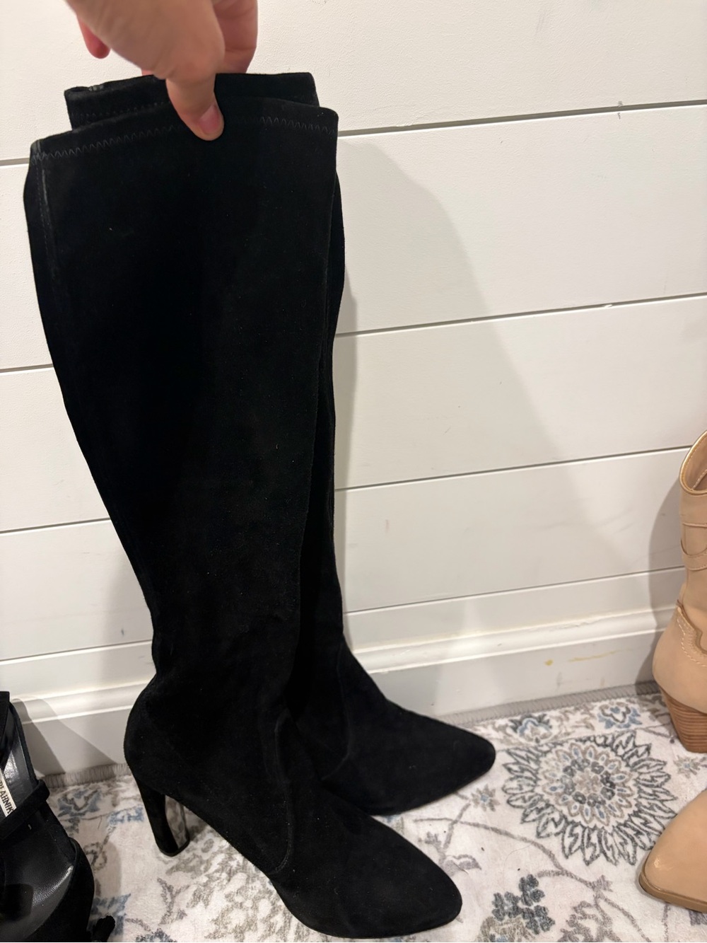 Black Knee-High Suede Boots - Women's Fashion Boot